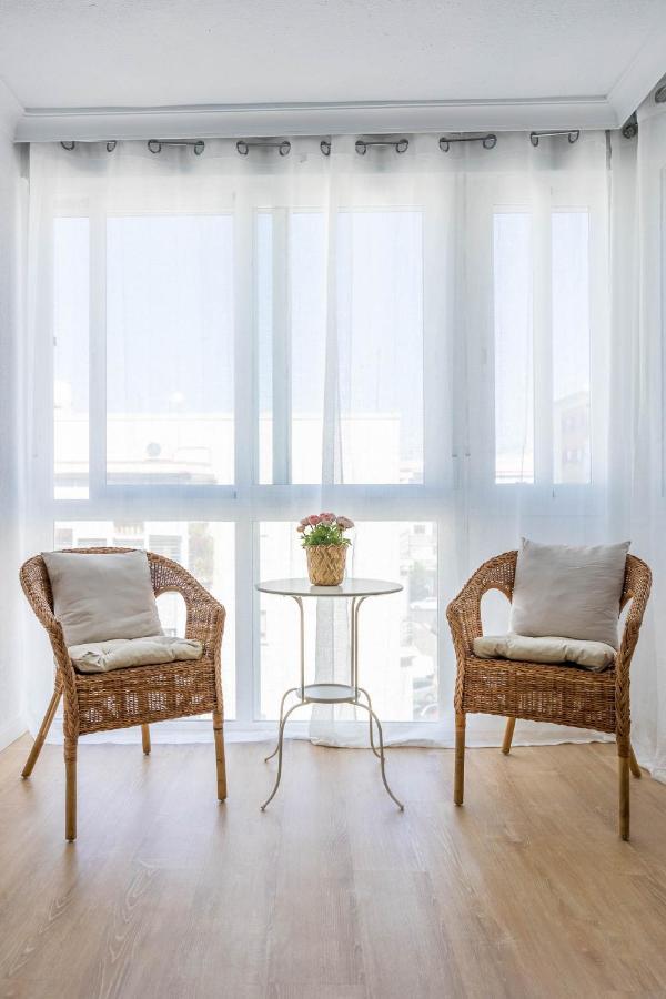 Apartamento Isbilya Sevilla Bagian luar foto