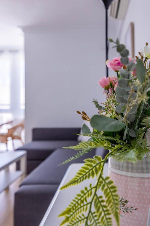 Apartamento Isbilya Sevilla Bagian luar foto