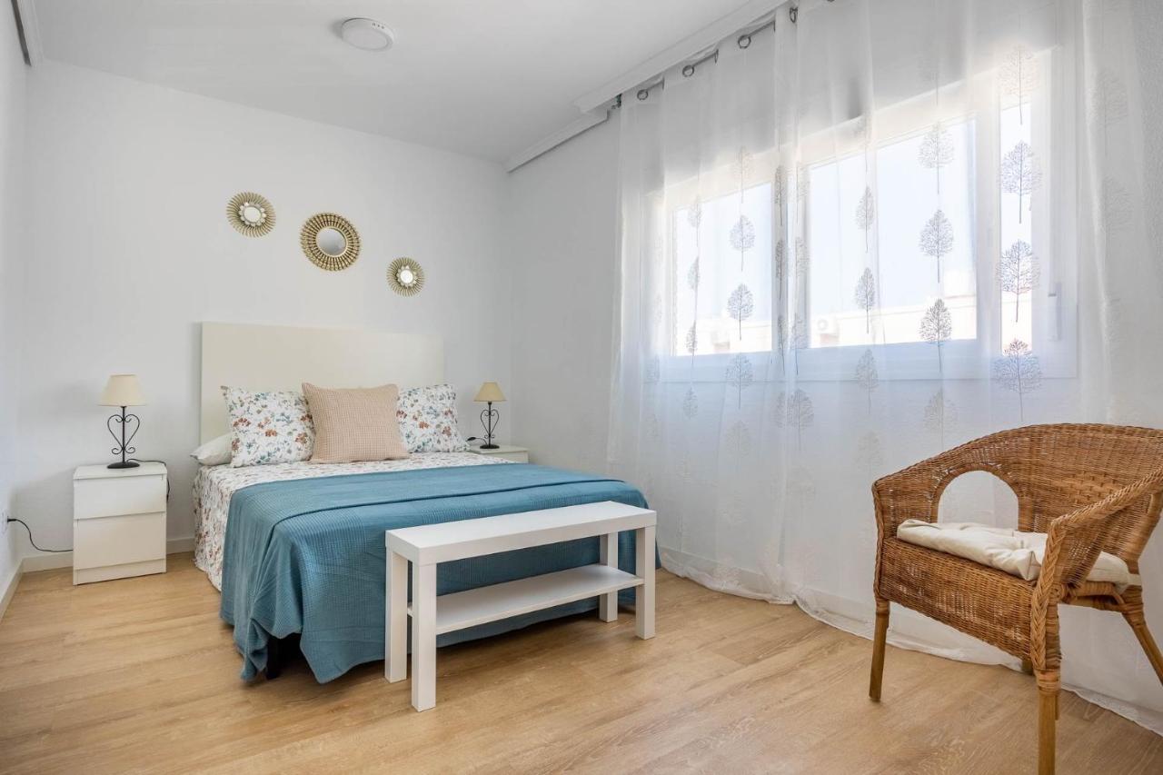 Apartamento Isbilya Sevilla Bagian luar foto