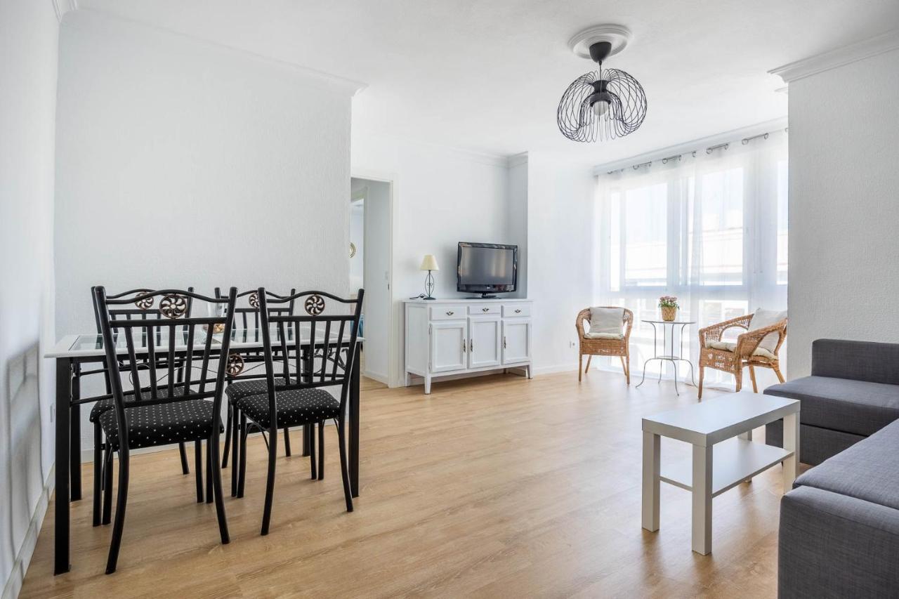 Apartamento Isbilya Sevilla Bagian luar foto